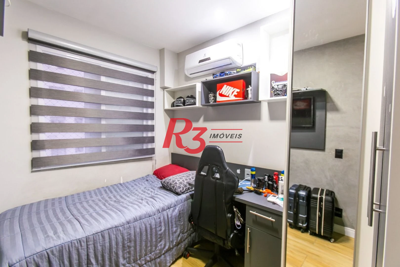 Apartamento com 3 dormitórios à venda, 84 m² por R$ 840.000,00 - Marapé - Santos/SP