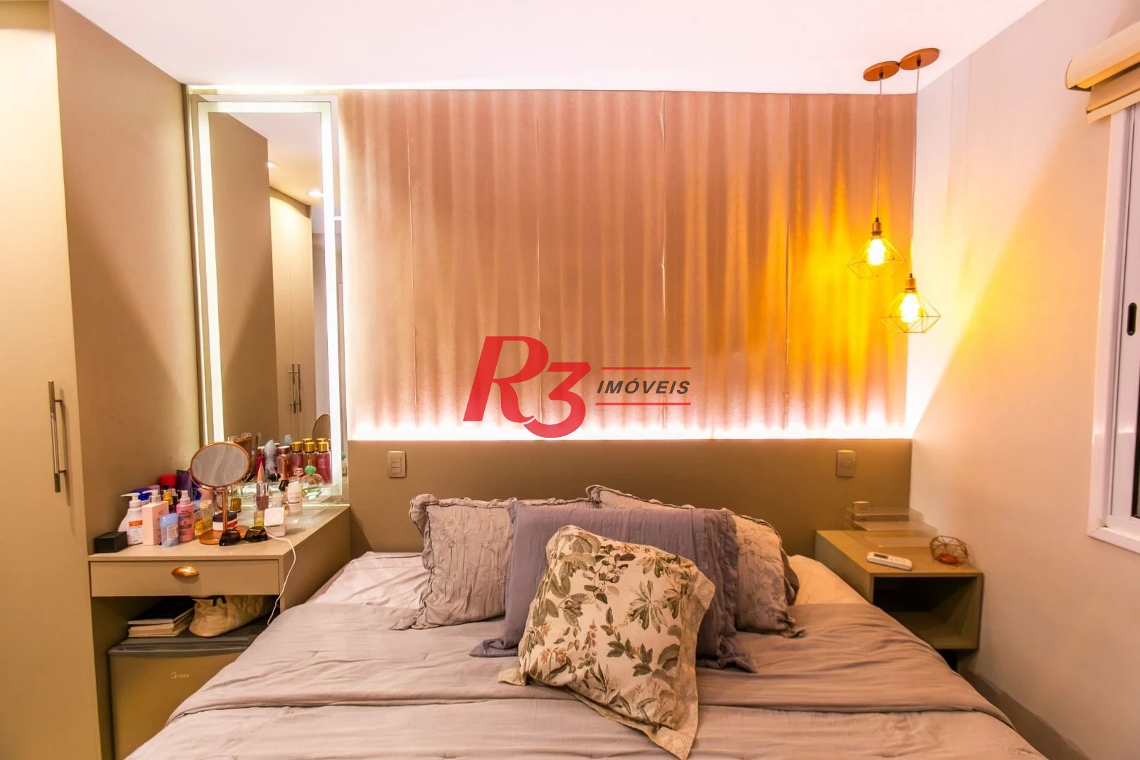Apartamento com 3 dormitórios à venda, 84 m² por R$ 840.000,00 - Marapé - Santos/SP