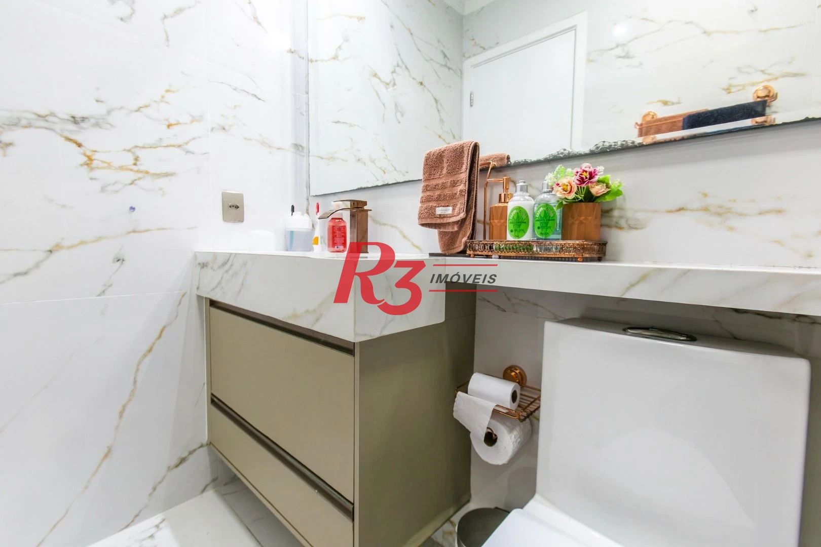 Apartamento com 3 dormitórios à venda, 84 m² por R$ 840.000,00 - Marapé - Santos/SP