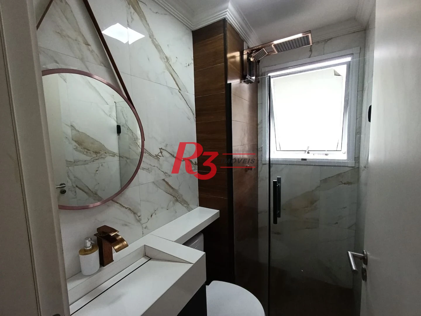 Apartamento com 2 dormitórios à venda, 45 m² por R$ 320.000,00 - Castelo - Santos/SP