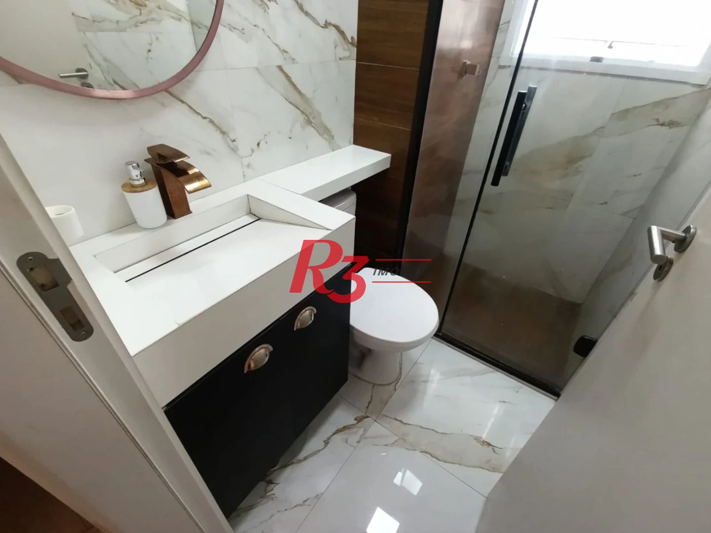 Apartamento com 2 dormitórios à venda, 45 m² por R$ 320.000,00 - Castelo - Santos/SP