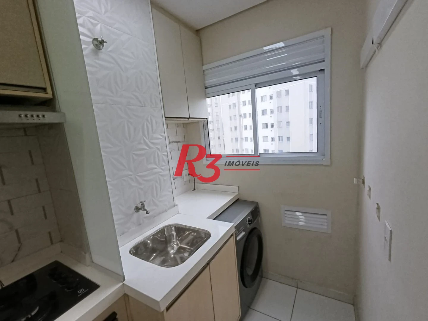 Apartamento com 2 dormitórios à venda, 45 m² por R$ 320.000,00 - Castelo - Santos/SP