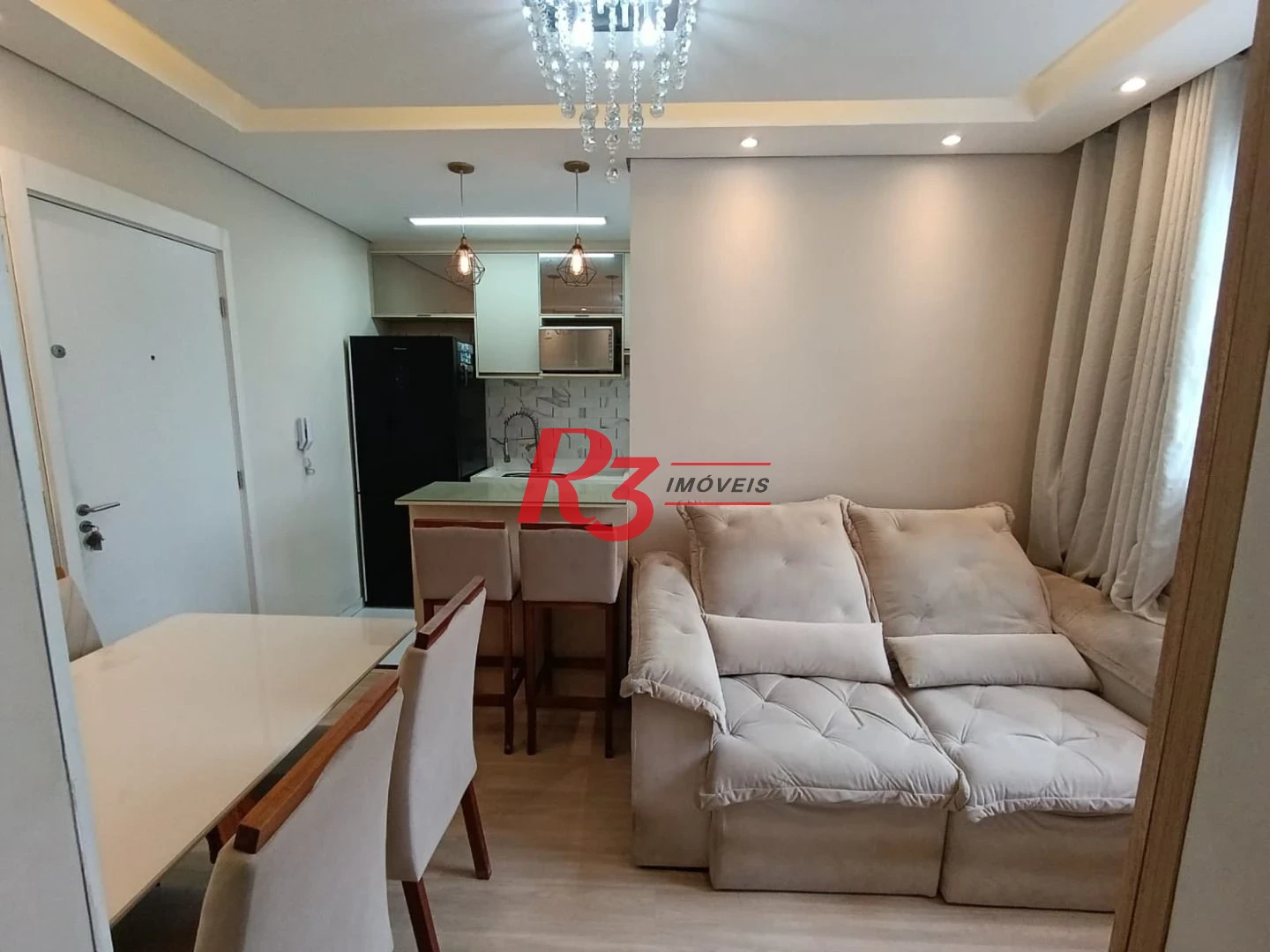 Apartamento com 2 dormitórios à venda, 45 m² por R$ 320.000,00 - Castelo - Santos/SP