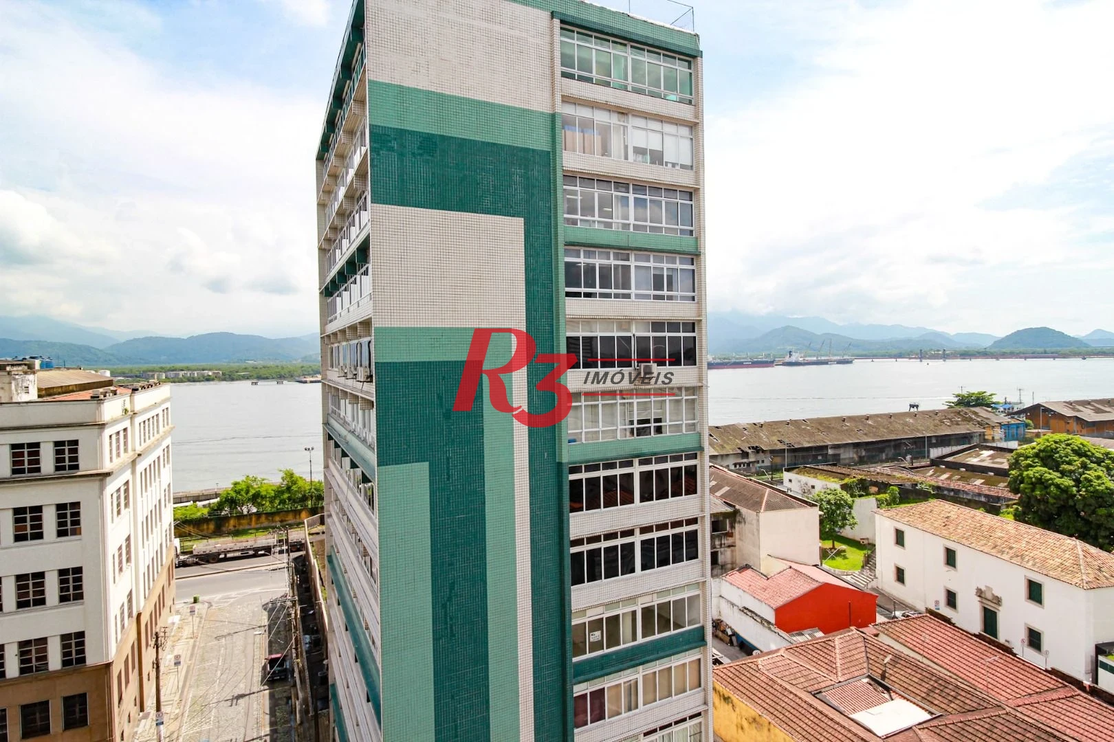 Sala para alugar, 90 m² por R$ 3.600,00/mês - Centro - Santos/SP
