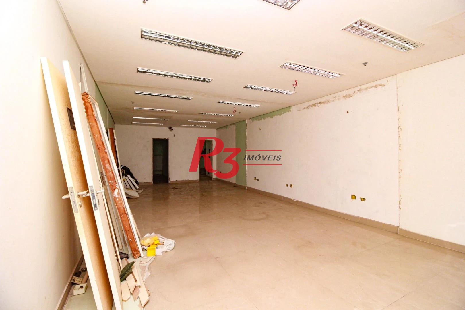 Sala para alugar, 90 m² por R$ 3.600,00/mês - Centro - Santos/SP