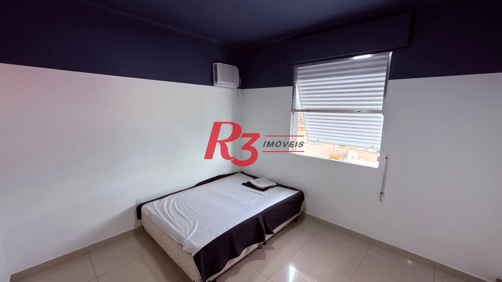 Apartamento com 2 dormitórios à venda, 67 m² por R$ 380.000,00 - Macuco - Santos/SP