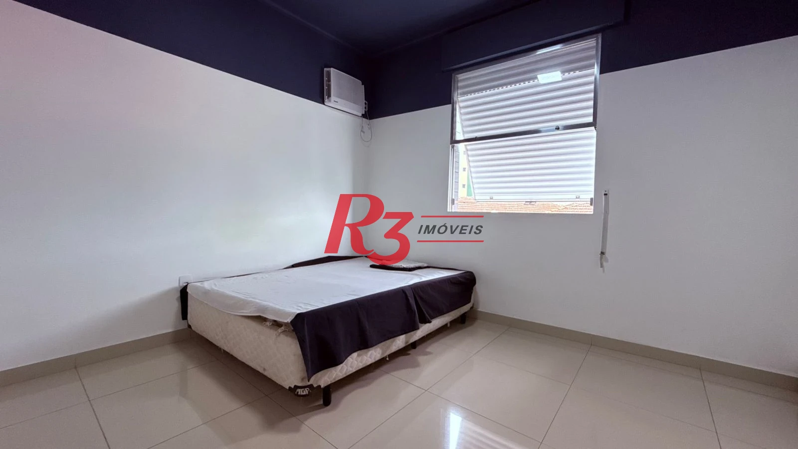 Apartamento com 2 dormitórios à venda, 67 m² por R$ 380.000,00 - Macuco - Santos/SP