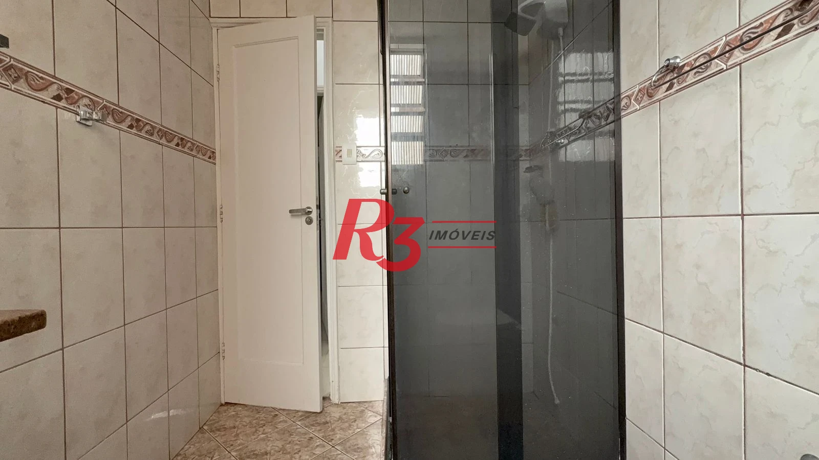 Apartamento com 2 dormitórios à venda, 67 m² por R$ 380.000,00 - Macuco - Santos/SP