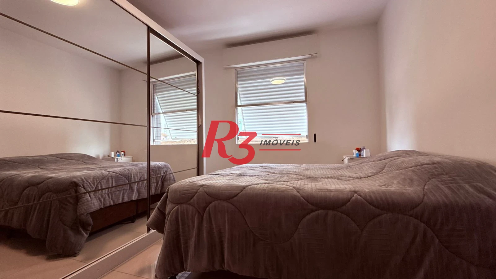 Apartamento com 2 dormitórios à venda, 67 m² por R$ 380.000,00 - Macuco - Santos/SP