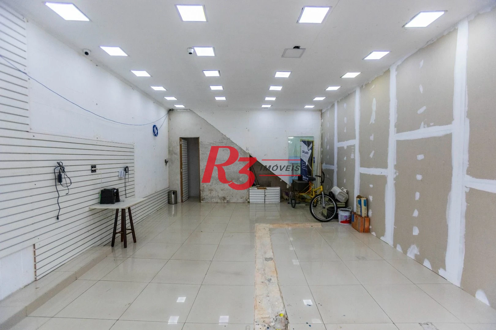 Loja para alugar, 30 m² por R$ 3.000,00/mês - Centro - Santos/SP