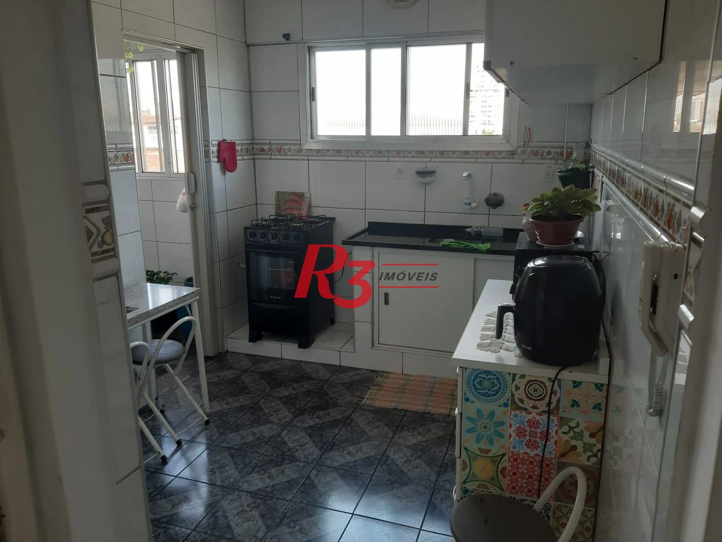 Apartamento com 2 dormitórios à venda, 95 m² por R$ 380.000,00 - Vila Valença - São Vicente/SP
