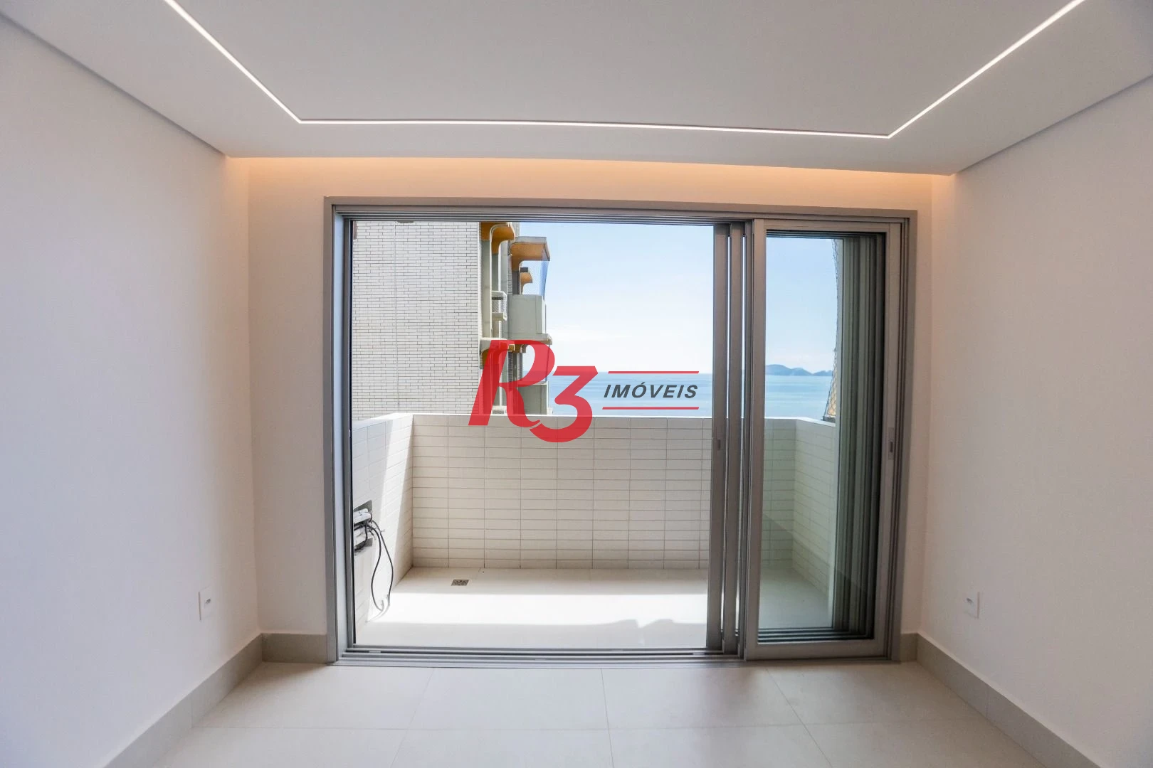 Apartamento com 3 dormitórios à venda, 163 m² por R$ 2.150.000,00 - Aparecida - Santos/SP