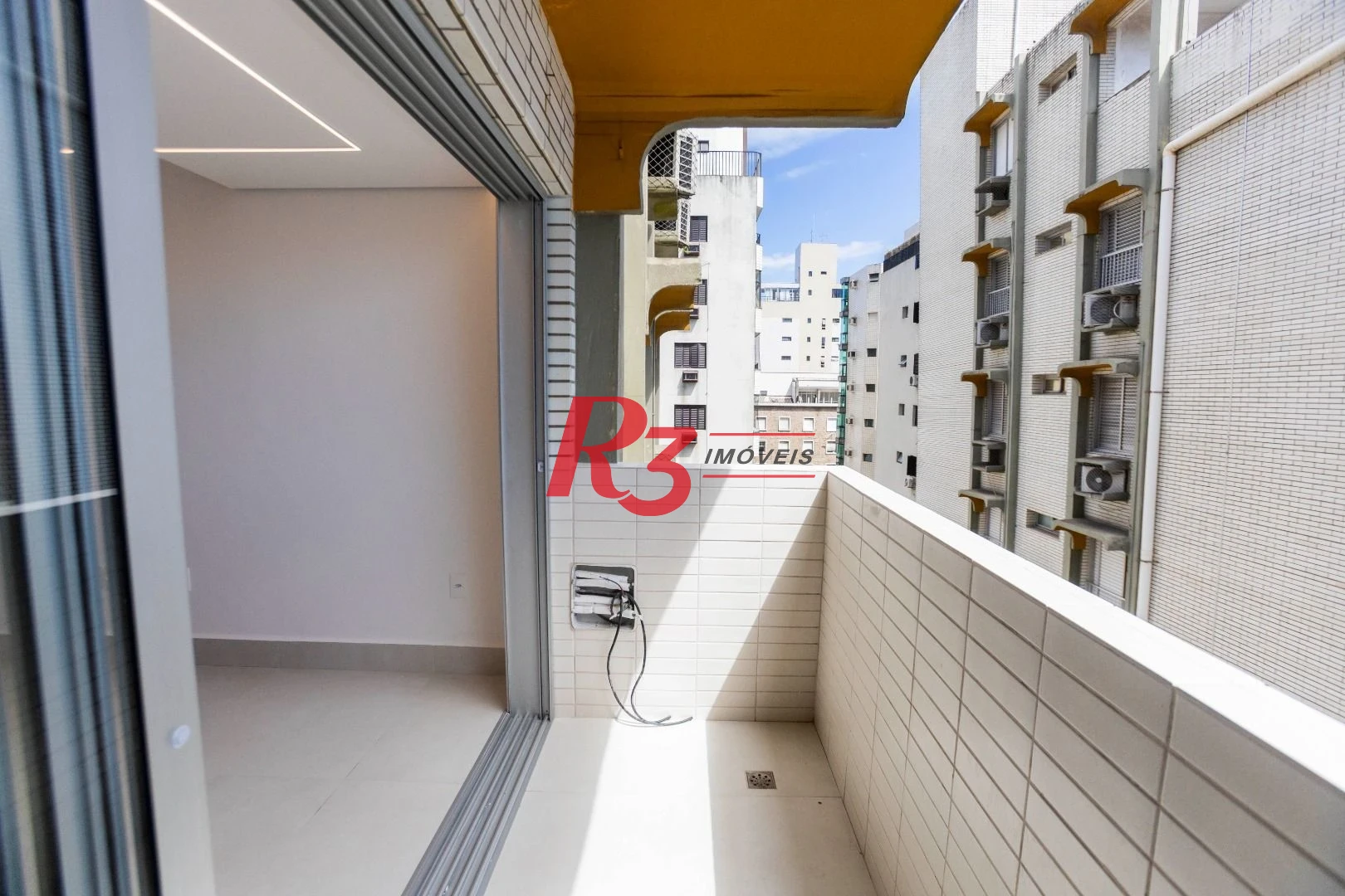 Apartamento com 3 dormitórios à venda, 163 m² por R$ 2.150.000,00 - Aparecida - Santos/SP