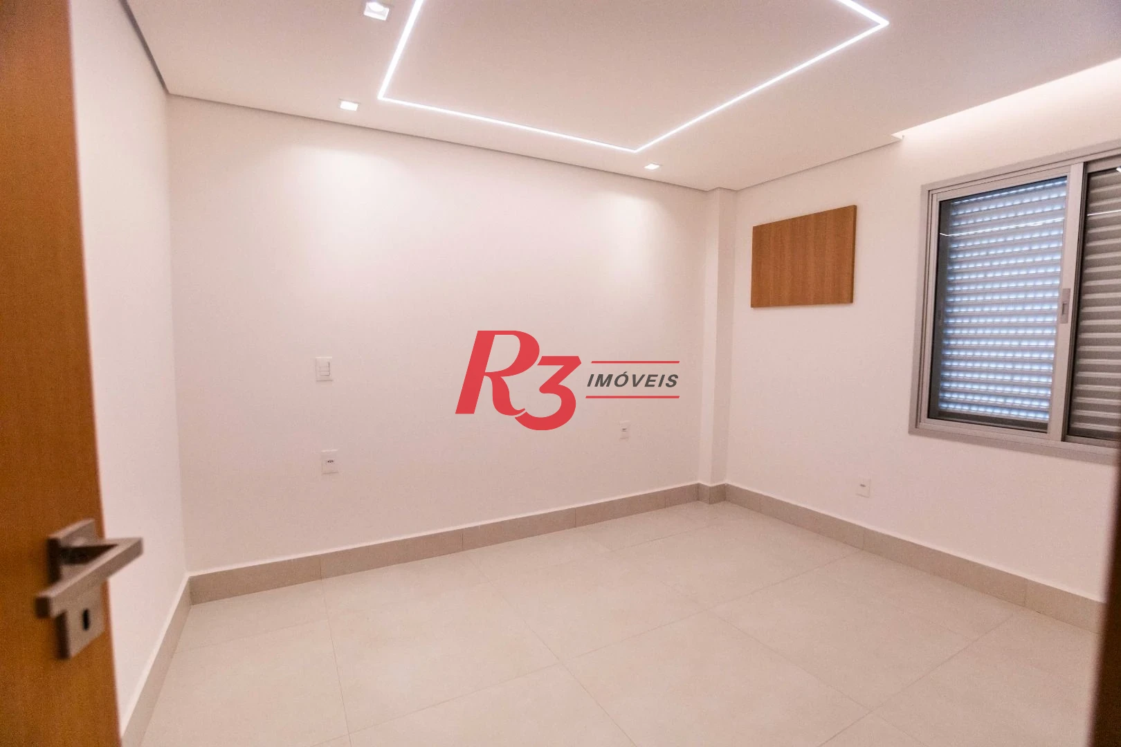 Apartamento com 3 dormitórios à venda, 163 m² por R$ 2.150.000,00 - Aparecida - Santos/SP