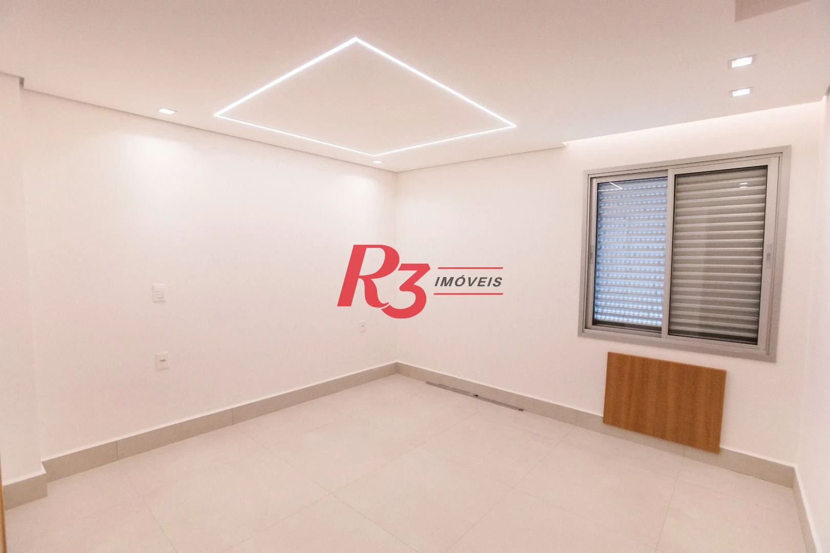 Apartamento com 3 dormitórios à venda, 163 m² por R$ 2.150.000,00 - Aparecida - Santos/SP