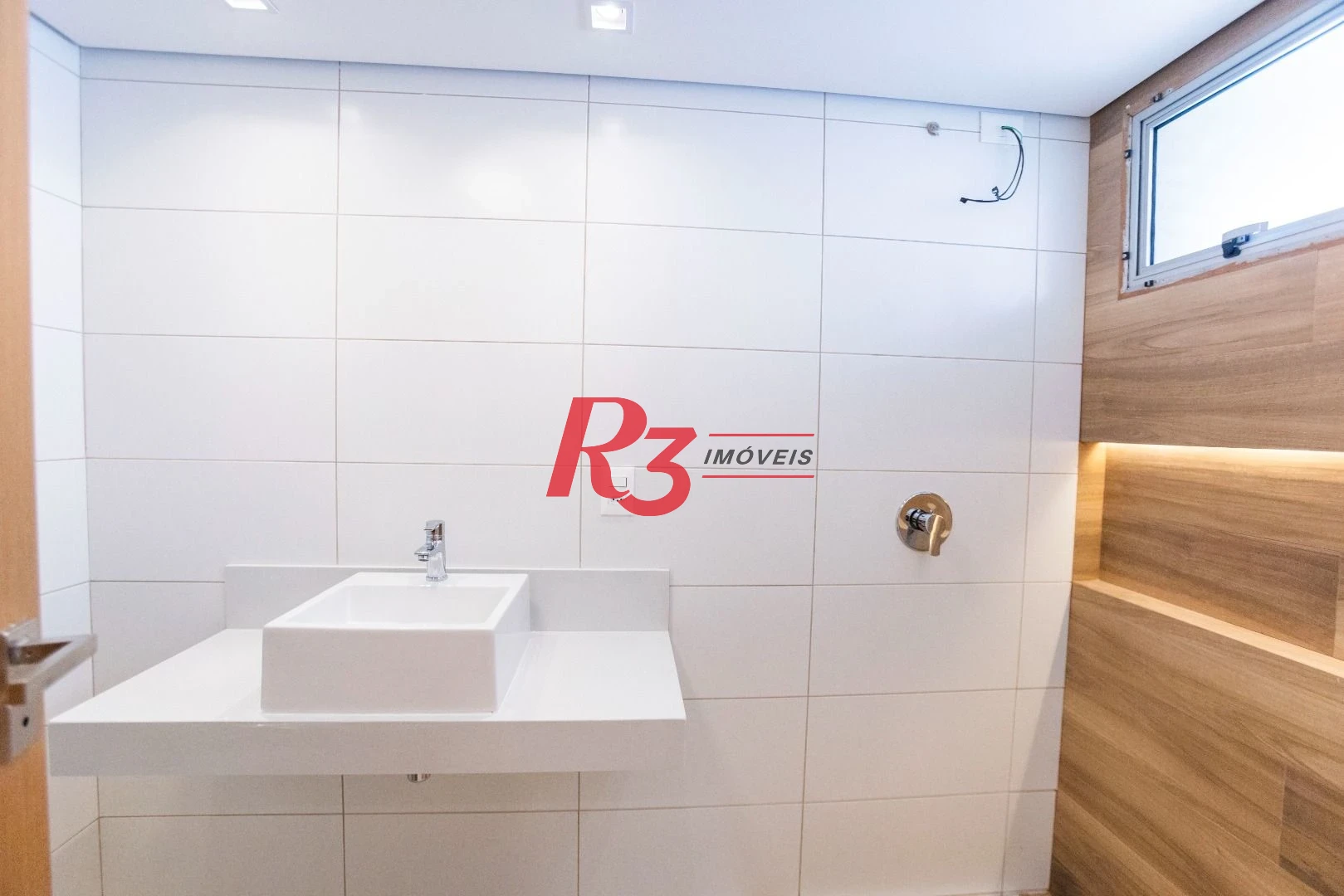 Apartamento com 3 dormitórios à venda, 163 m² por R$ 2.150.000,00 - Aparecida - Santos/SP