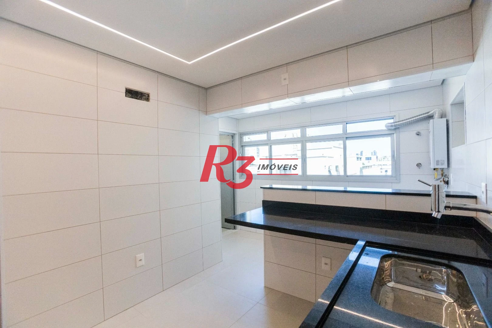 Apartamento com 3 dormitórios à venda, 163 m² por R$ 2.150.000,00 - Aparecida - Santos/SP