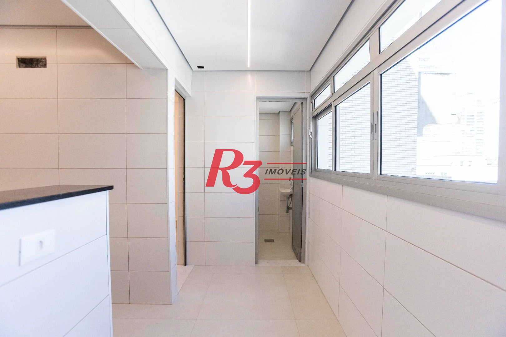 Apartamento com 3 dormitórios à venda, 163 m² por R$ 2.150.000,00 - Aparecida - Santos/SP