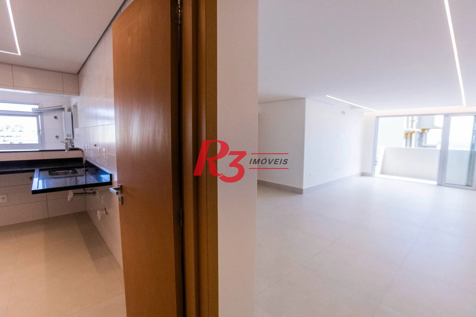 Apartamento com 3 dormitórios à venda, 163 m² por R$ 2.150.000,00 - Aparecida - Santos/SP