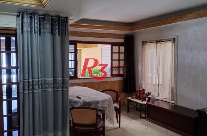 Sobrado com 3 dormitórios à venda, 283 m² por R$ 650.000,00 - Chico de Paula - Santos/SP