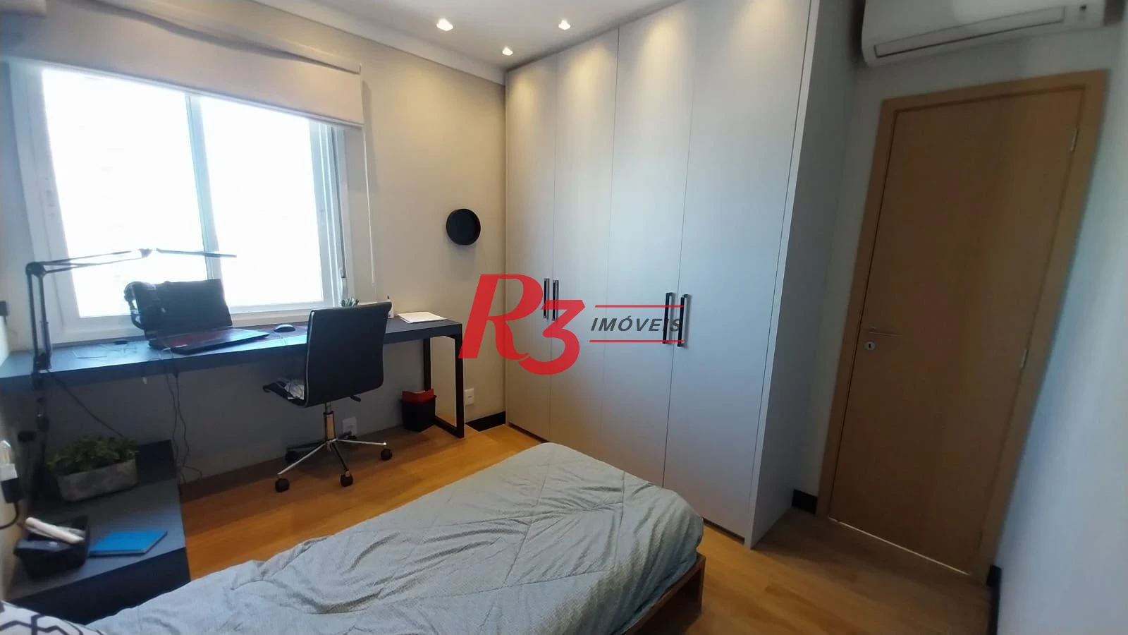 Apartamento com 3 dormitórios à venda, 129 m² por R$ 2.332.000,00 - Gonzaga - Santos/SP