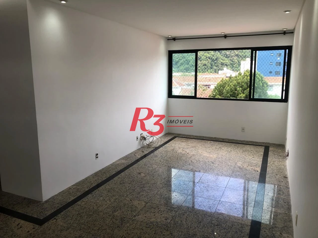 Apartamento com 2 dormitórios à venda, 100 m² por R$ 650.000,00 - Campo Grande - Santos/SP