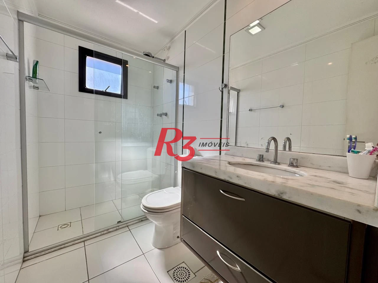 Apartamento com 3 dormitórios à venda, 139 m² por R$ 1.650.000,00 - Gonzaga - Santos/SP