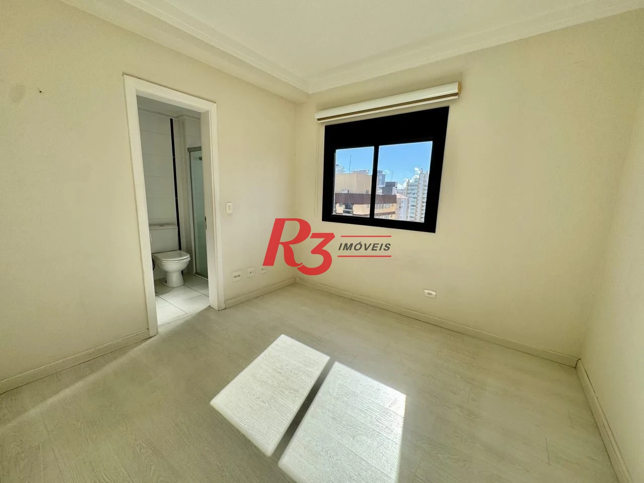Apartamento com 3 dormitórios à venda, 139 m² por R$ 1.650.000,00 - Gonzaga - Santos/SP