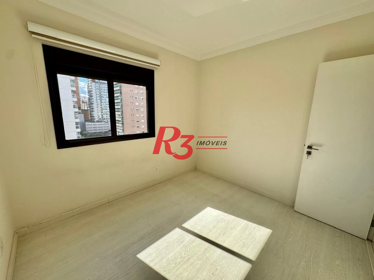 Apartamento com 3 dormitórios à venda, 139 m² por R$ 1.650.000,00 - Gonzaga - Santos/SP