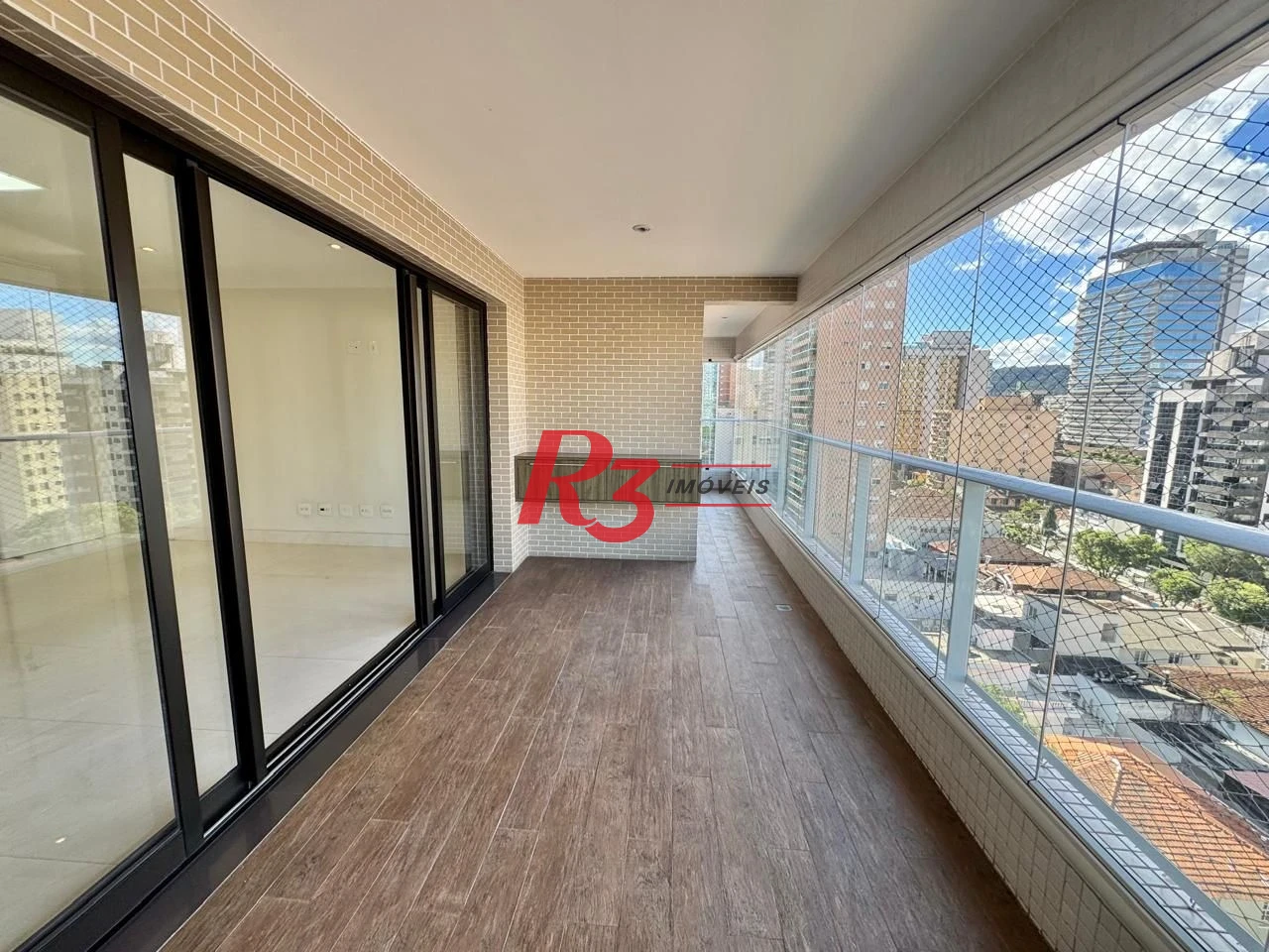 Apartamento com 3 dormitórios à venda, 139 m² por R$ 1.650.000,00 - Gonzaga - Santos/SP