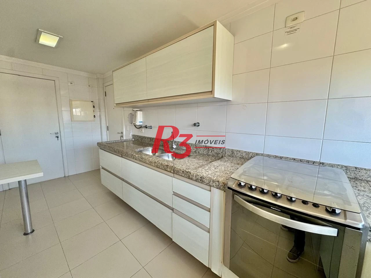 Apartamento com 3 dormitórios à venda, 139 m² por R$ 1.650.000,00 - Gonzaga - Santos/SP