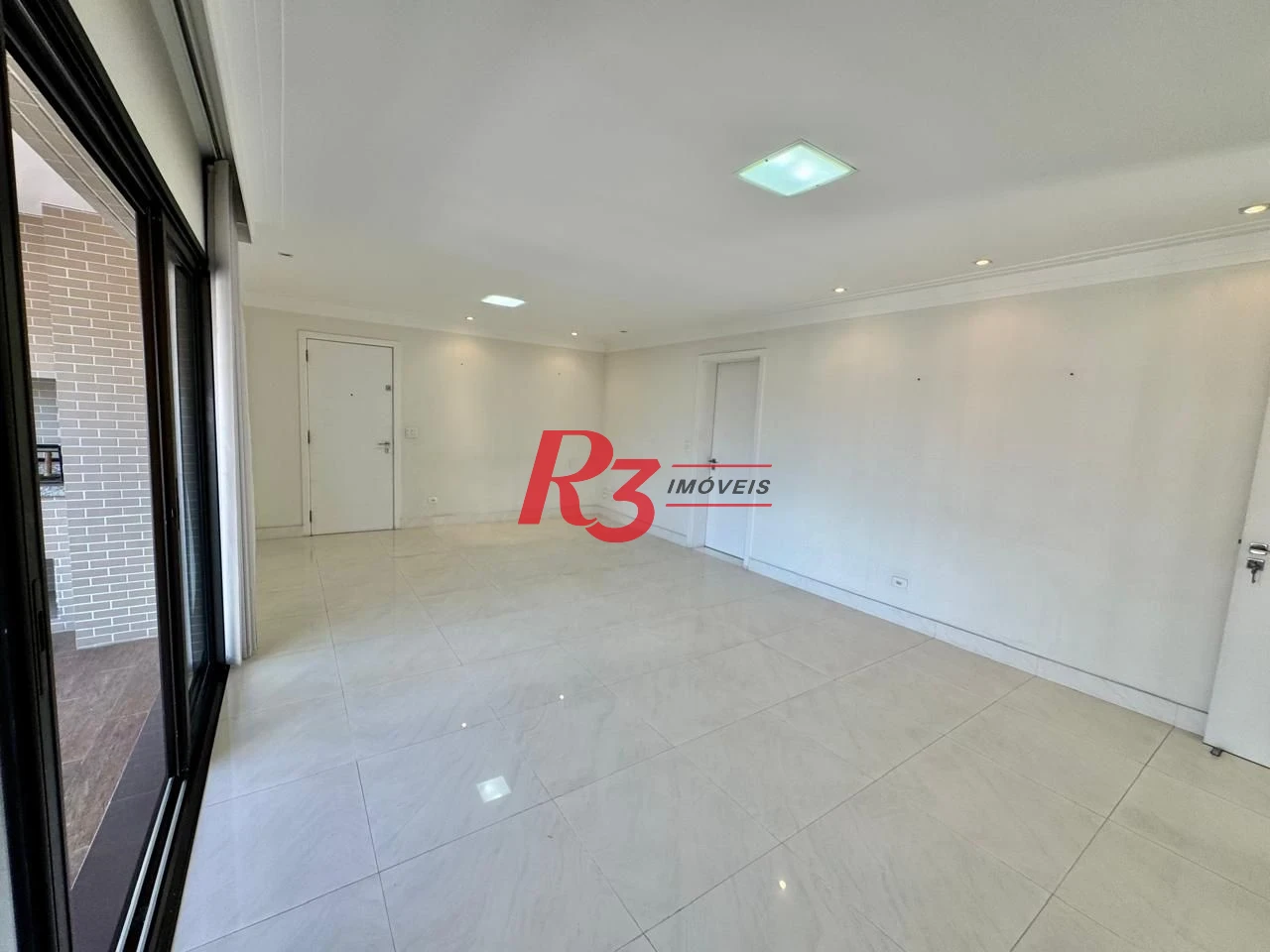 Apartamento com 3 dormitórios à venda, 139 m² por R$ 1.650.000,00 - Gonzaga - Santos/SP