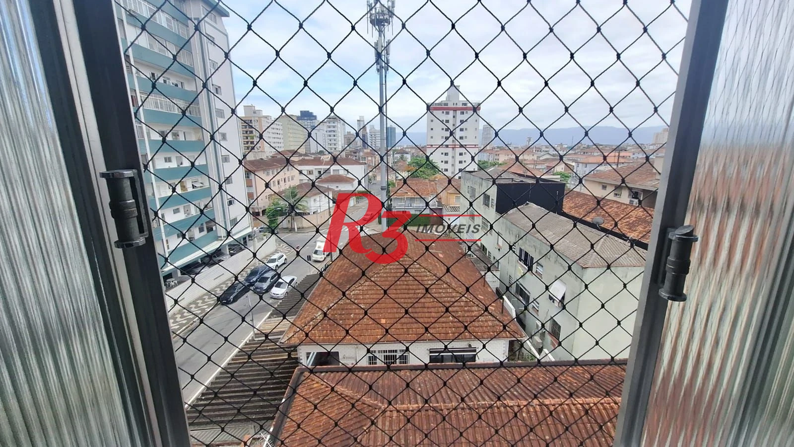 Apartamento com 2 dormitórios à venda, 85 m² por R$ 385.000,00 - Itararé - São Vicente/SP
