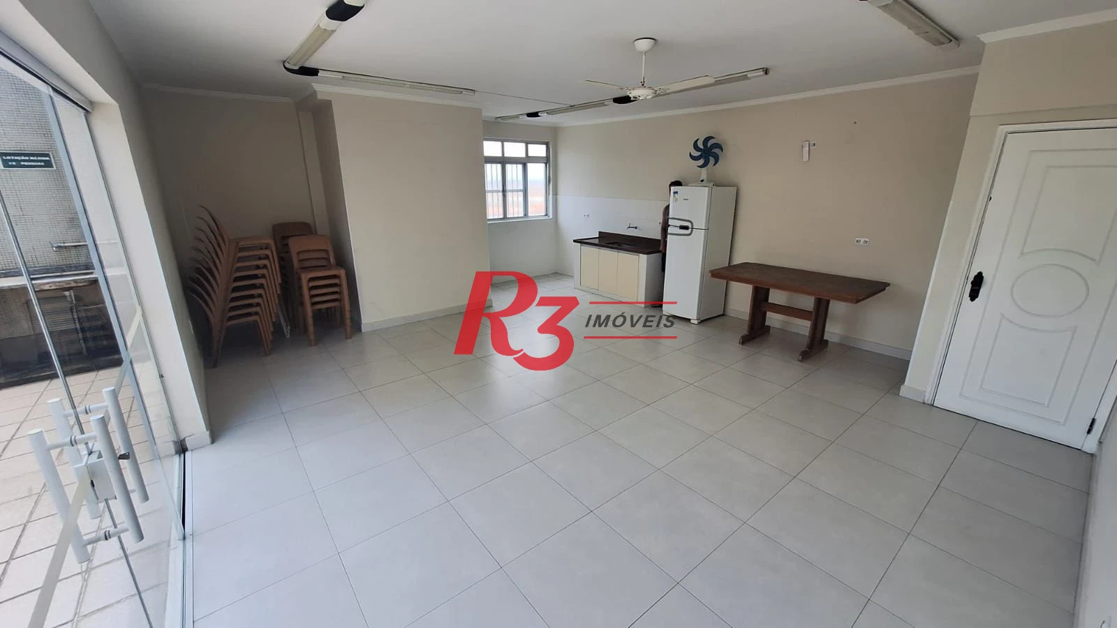 Apartamento com 2 dormitórios à venda, 85 m² por R$ 385.000,00 - Itararé - São Vicente/SP