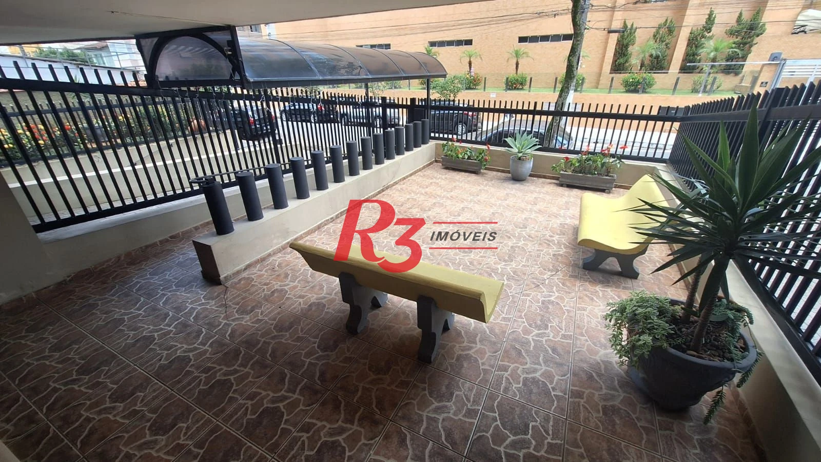 Apartamento com 2 dormitórios à venda, 85 m² por R$ 385.000,00 - Itararé - São Vicente/SP