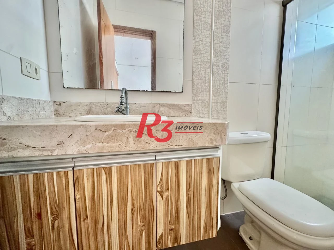 Casa com 3 dormitórios à venda, 231 m² por R$ 1.500.000,00 - Gonzaguinha - São Vicente/SP