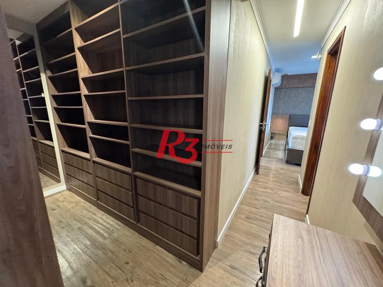 Apartamento Duplex com 3 dormitórios à venda, 115 m² por R$ 1.710.000,00 - Pompéia - Santos/SP