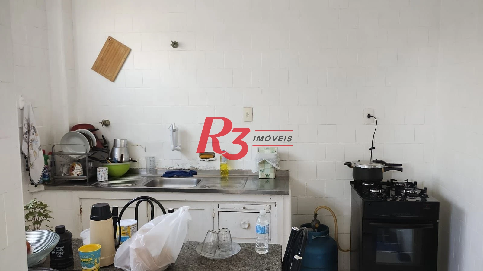 Apartamento com 3 dormitórios à venda, 69 m² por R$ 375.000,00 - Boqueirão - Santos/SP