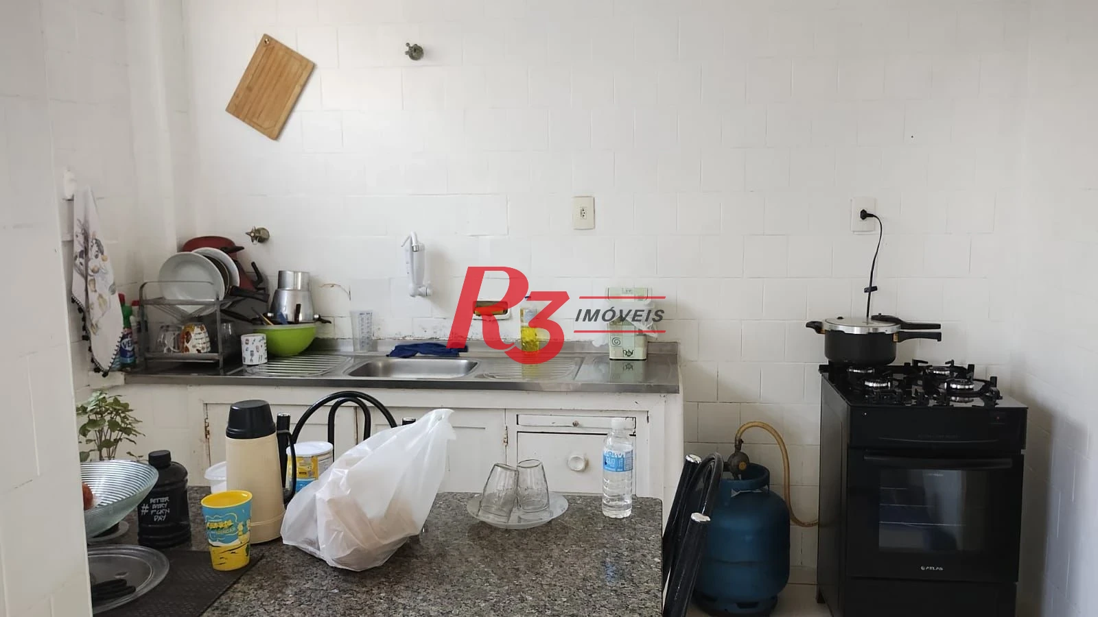 Apartamento com 3 dormitórios à venda, 69 m² por R$ 375.000,00 - Boqueirão - Santos/SP