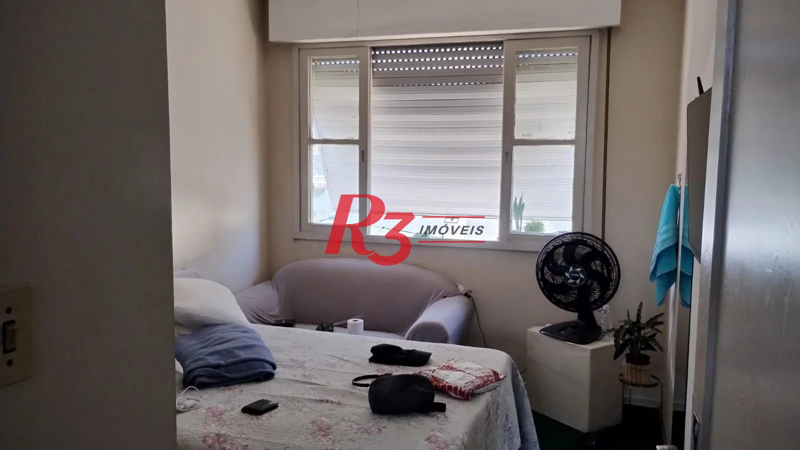 Apartamento com 3 dormitórios à venda, 69 m² por R$ 375.000,00 - Boqueirão - Santos/SP