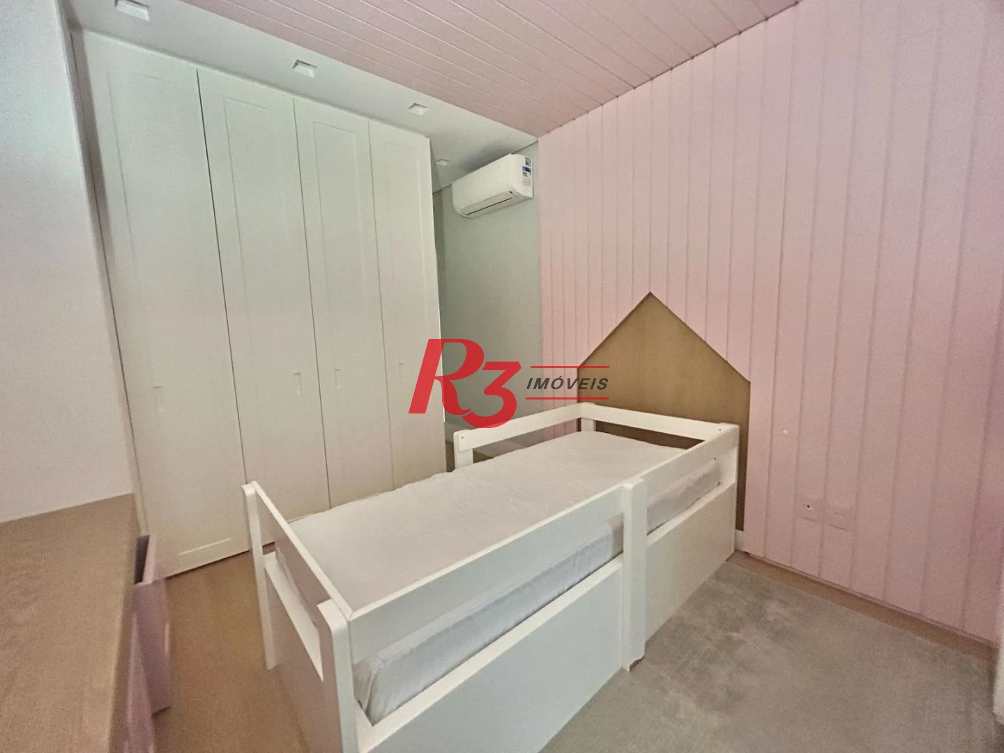 Apartamento com 3 dormitórios à venda, 177 m² por R$ 3.280.000,00 - Boqueirão - Santos/SP