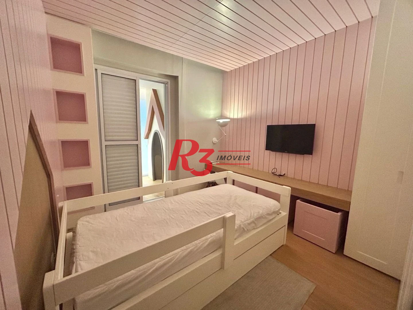 Apartamento com 3 dormitórios à venda, 177 m² por R$ 3.280.000,00 - Boqueirão - Santos/SP
