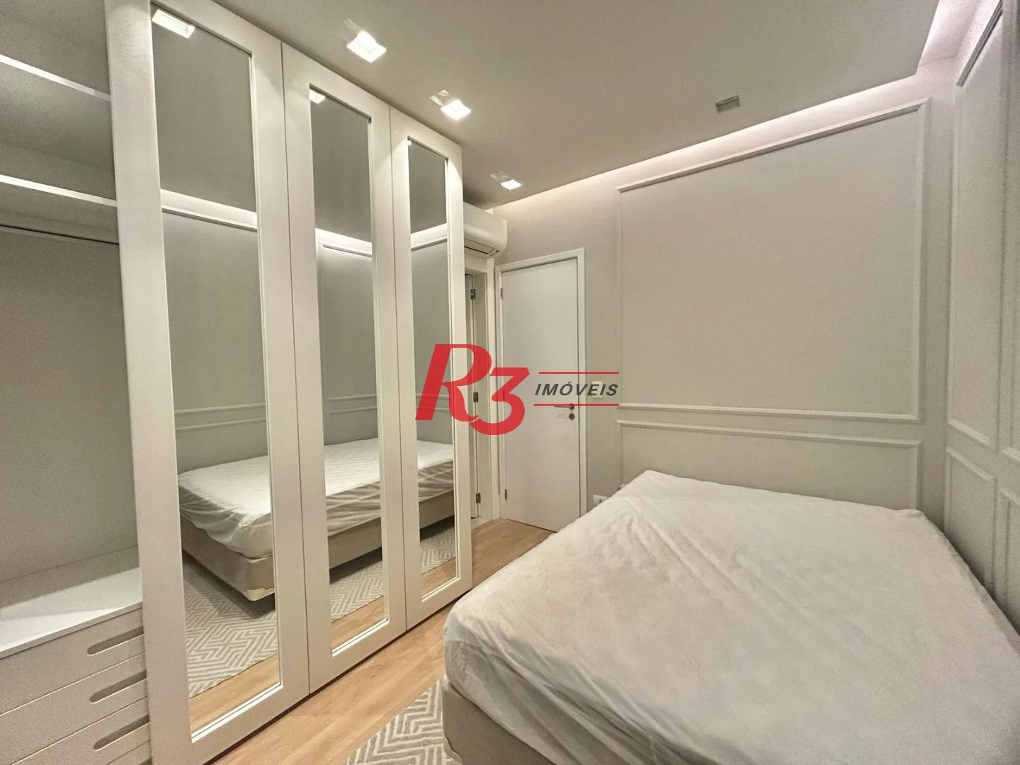 Apartamento com 3 dormitórios à venda, 177 m² por R$ 3.280.000,00 - Boqueirão - Santos/SP