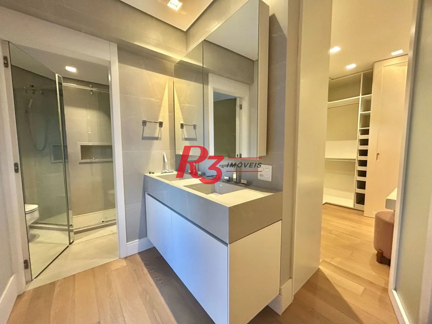 Apartamento com 3 dormitórios à venda, 177 m² por R$ 3.280.000,00 - Boqueirão - Santos/SP