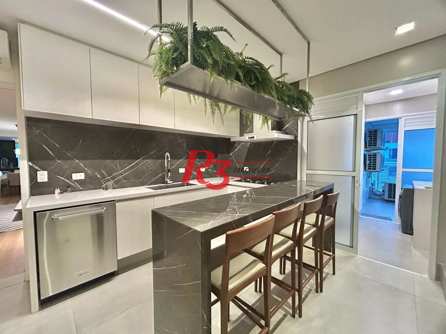 Apartamento com 3 dormitórios à venda, 177 m² por R$ 3.280.000,00 - Boqueirão - Santos/SP