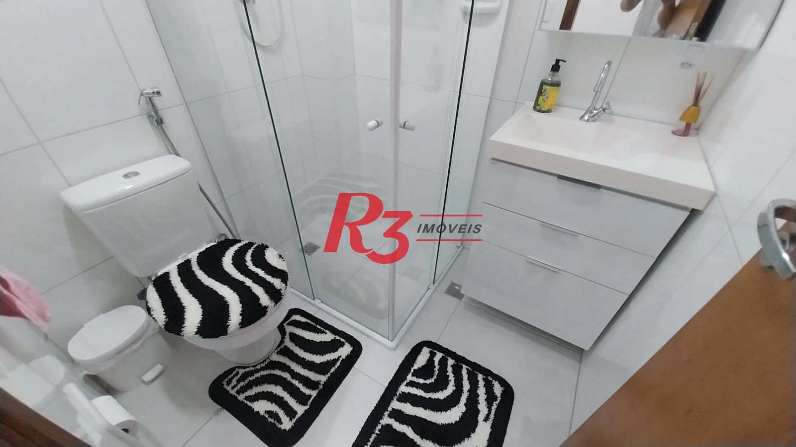 Apartamento com 2 dormitórios à venda, 73 m² por R$ 619.000,00 - Campo Grande - Santos/SP