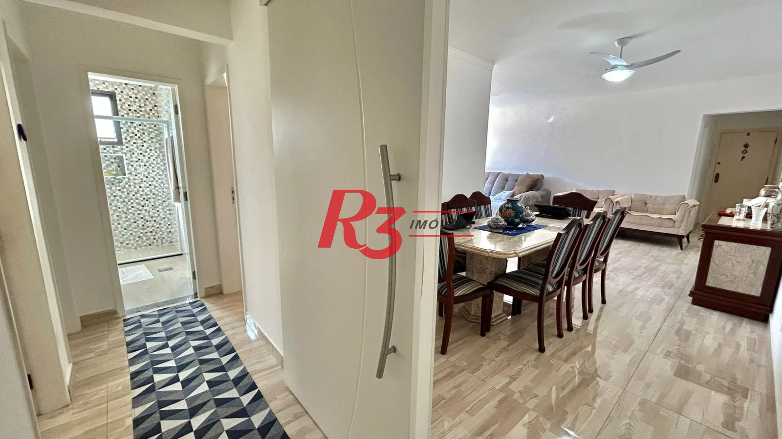 Apartamento com 3 dormitórios à venda, 170 m² por R$ 910.000,00 - Ponta da Praia - Santos/SP