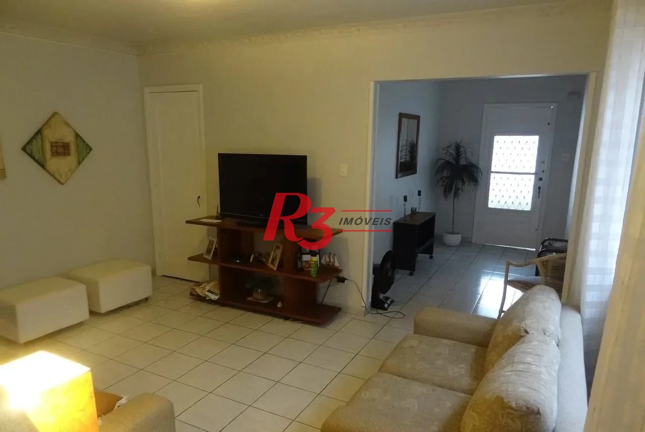 Sobrado com 4 dormitórios à venda, 210 m² por R$ 1.350.000,00 - Embaré - Santos/SP