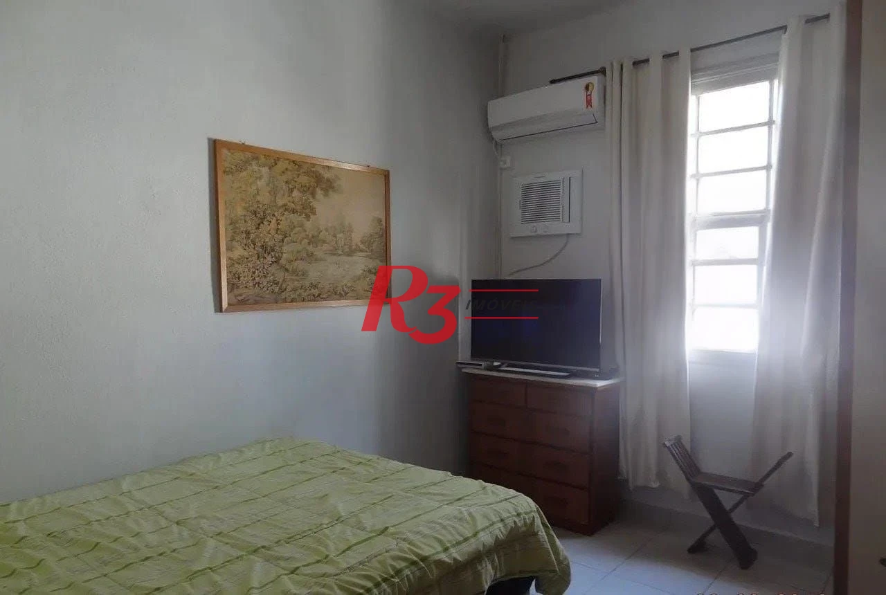 Sobrado com 4 dormitórios à venda, 210 m² por R$ 1.350.000,00 - Embaré - Santos/SP