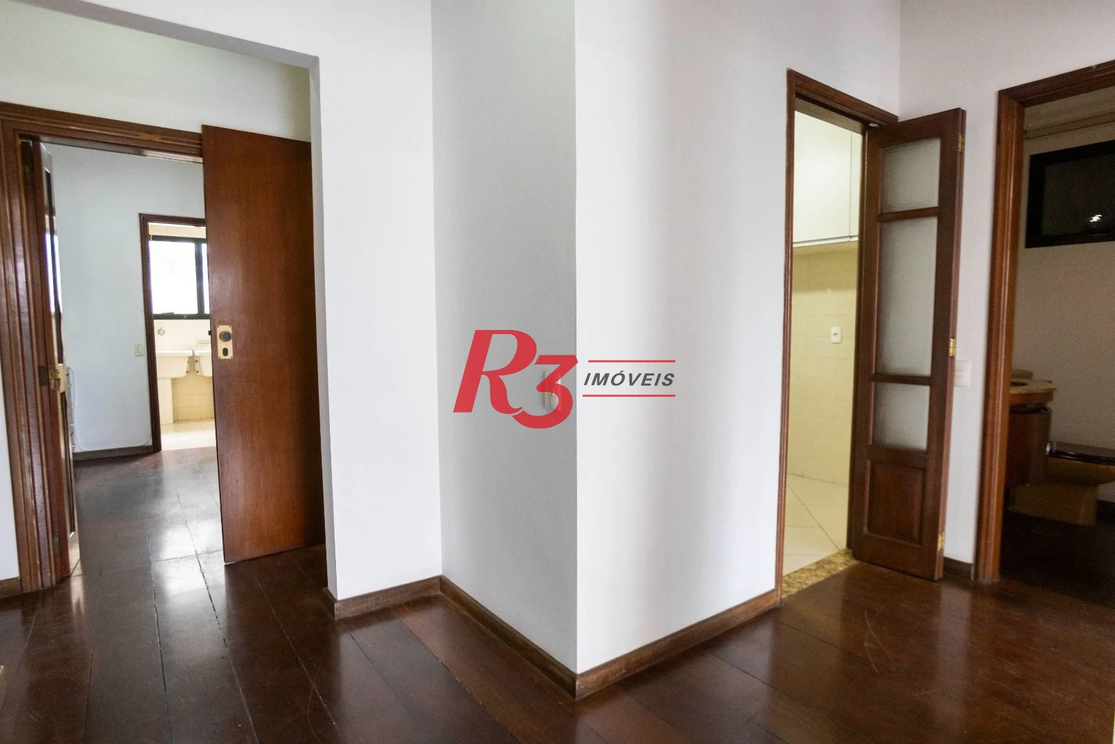Apartamento com 3 dormitórios à venda, 183 m² por R$ 1.200.000,00 - Pompéia - Santos/SP